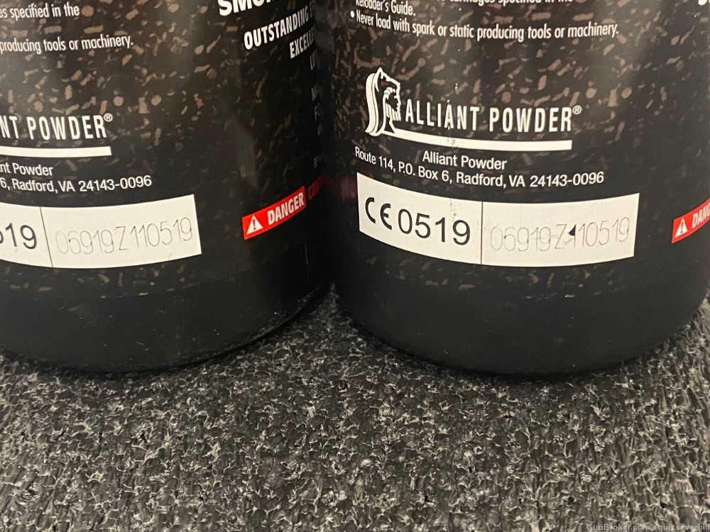 New 2 lbs Alliant Powder Reloader RL26 Same Lot!-img-1