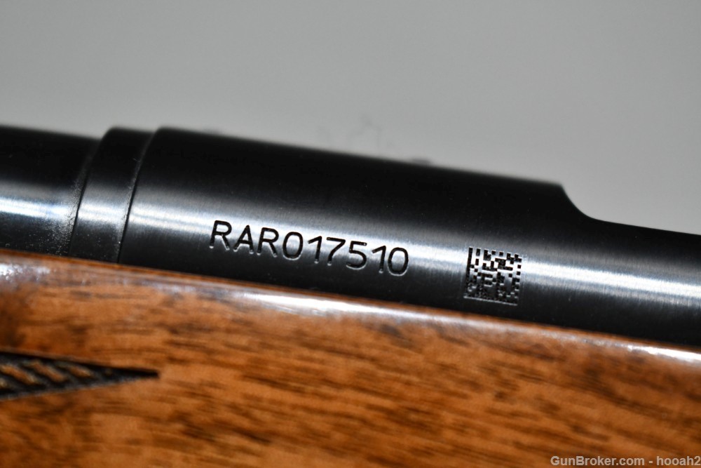 Superb Remington Model 700 BDL Custom Deluxe Bolt Action Rifle 30-06 W Box-img-43