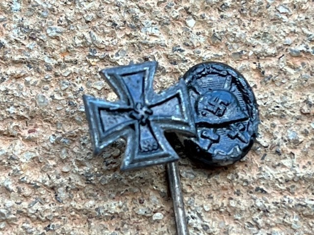 WW2 German Miniature Stickpin Badge.Orig.-img-1