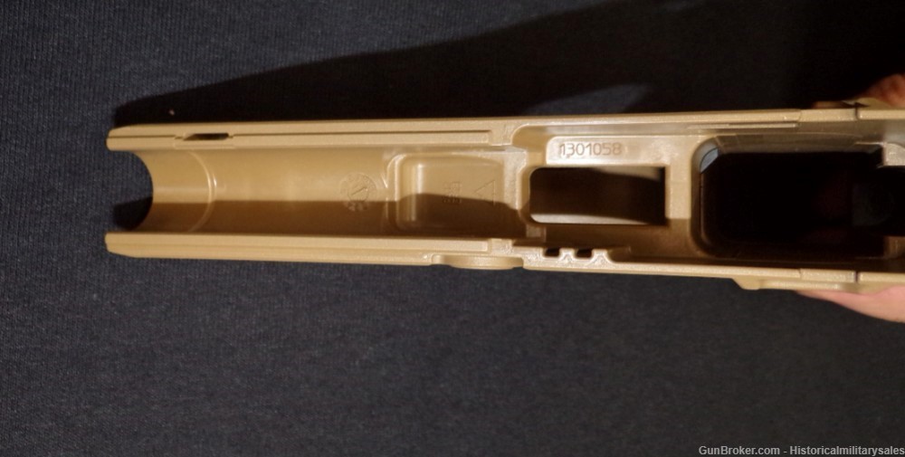 Original USGI Sig Sauer P320 M17 Coyote Grip Module Size Medium (new)-img-2