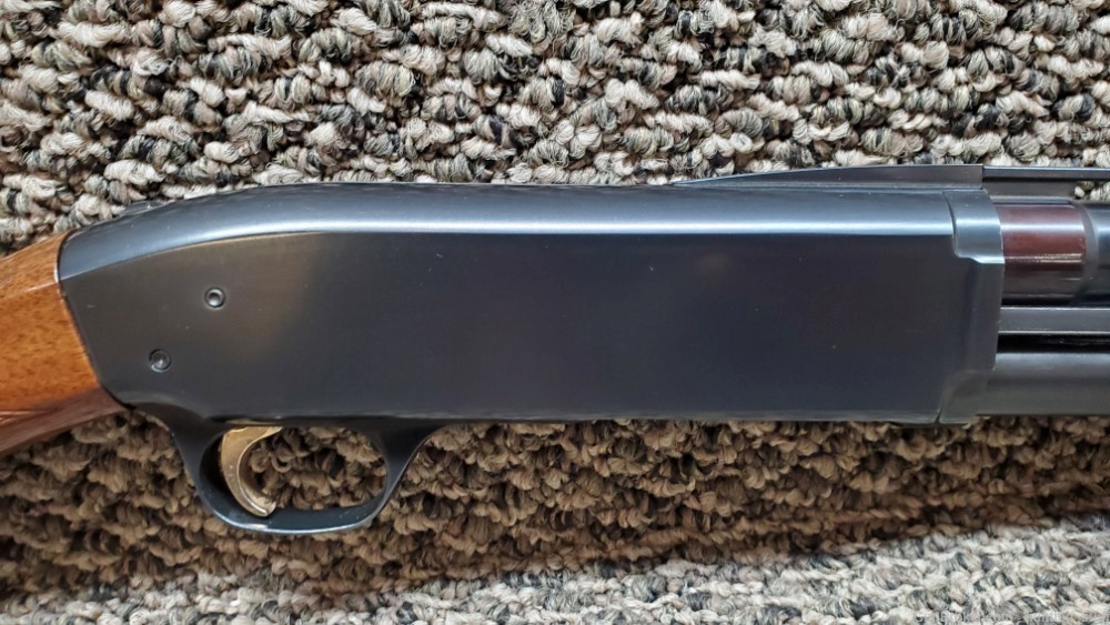 Browning BPS 20 GA 26” BBL Vent Rib Blued Walnut Pump Shotgun-img-3