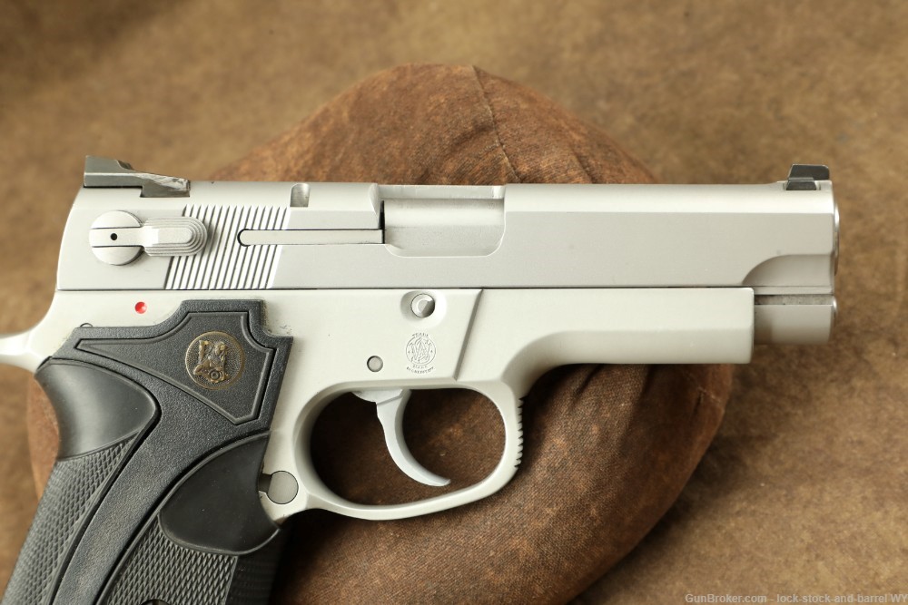 Smith & Wesson 4003 .40 S&W Semi-Automatic DA/SA Stainless Pistol-img-4