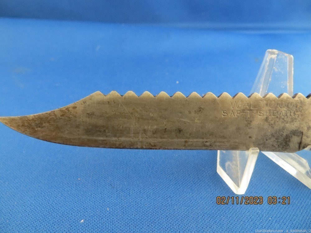Vintage SAF-T-SHEATH Knife Waltco Fishing Butterfly-img-1