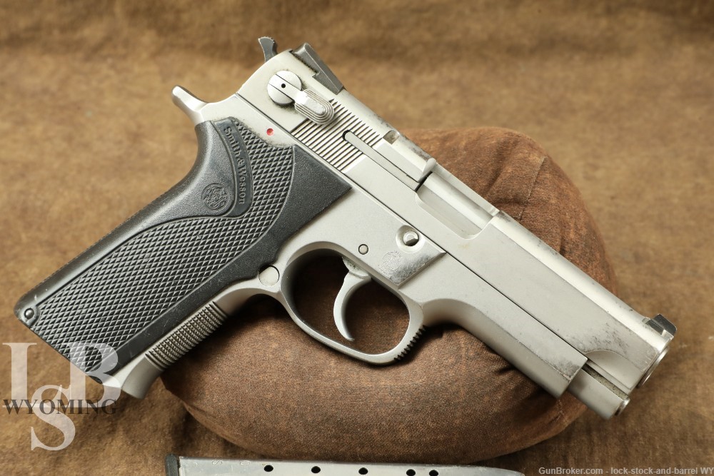 Smith & Wesson 4006 .40 S&W Semi-Automatic DA/SA Stainless Pistol-img-0