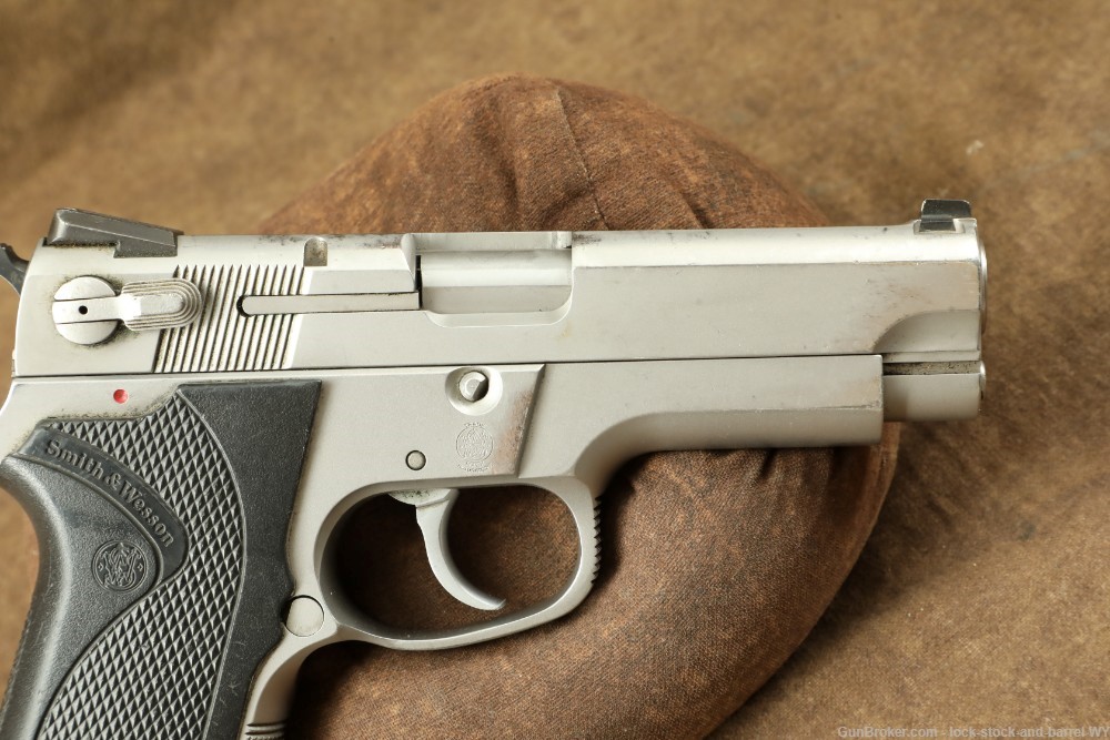 Smith & Wesson 4006 .40 S&W Semi-Automatic DA/SA Stainless Pistol-img-4