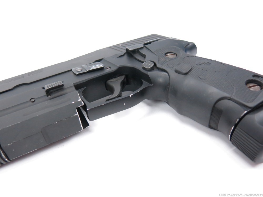 Sig Sauer P226R .40 4.5" Semi-Automatic Pistol w/ Hard Case, Laser & Light-img-7