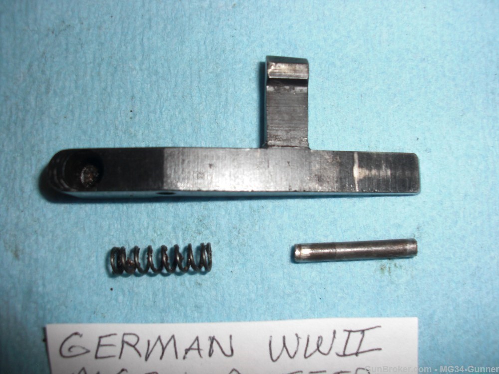 German WWII MG34 Buffer Latch Set w/ Eagle "4" "612" - NEAR MINT-img-2