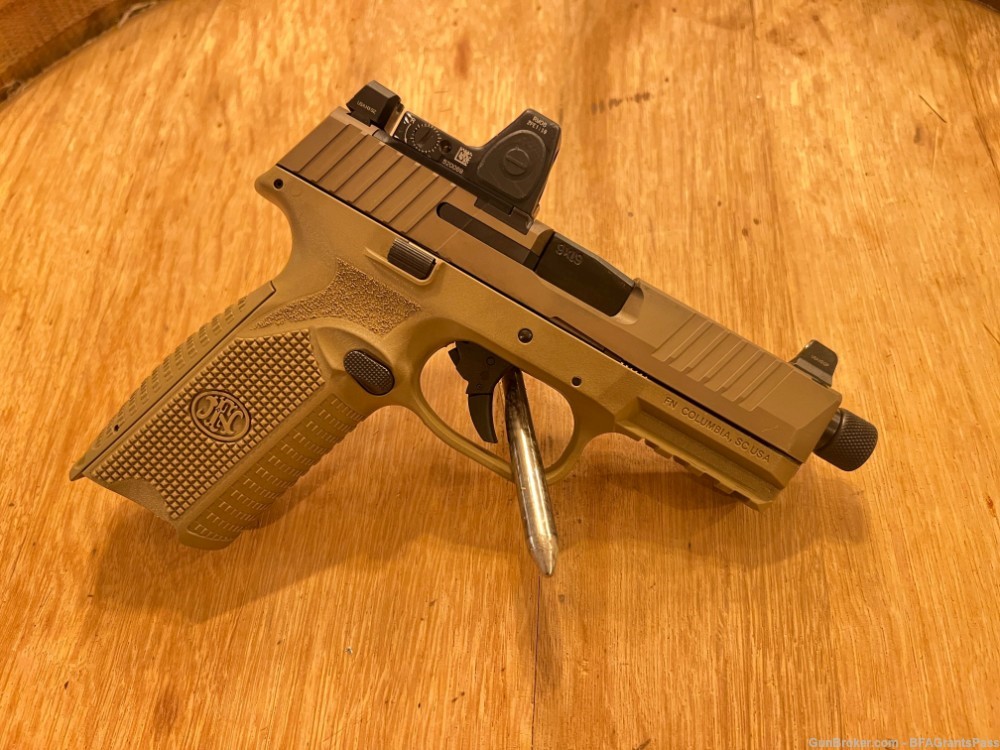 FN 509 Tactical, 9mm, Case, 2 mags, Trijicon RMR, FDE, FN 509T, Threaded-img-1