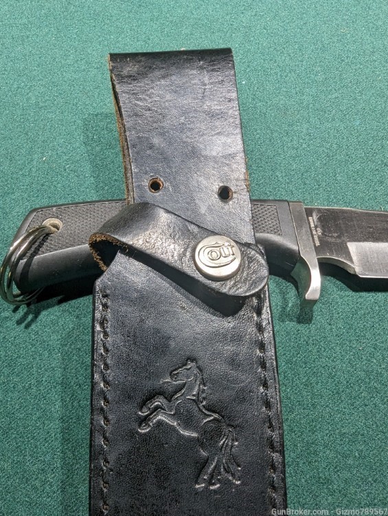 Vintage Colt CT3 Stainless Fixed Blade Hunting Knife with scabbard -img-2