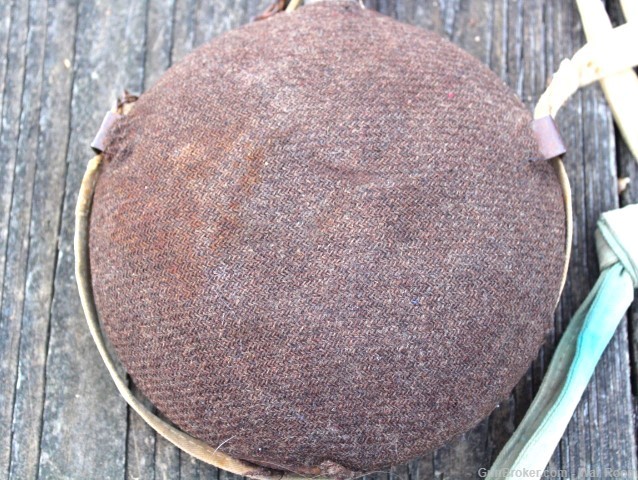 US Model 1858 Canteen with Wool Cover, Linen Sling & Va. State Seal Button-img-7