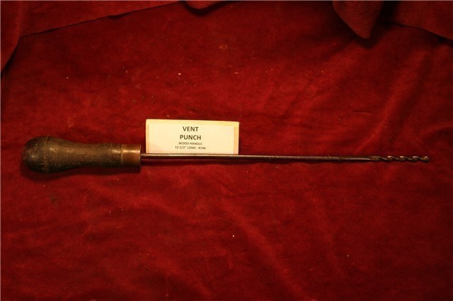 US Artillery Wood Handled Early War Vent Punch 146-img-0