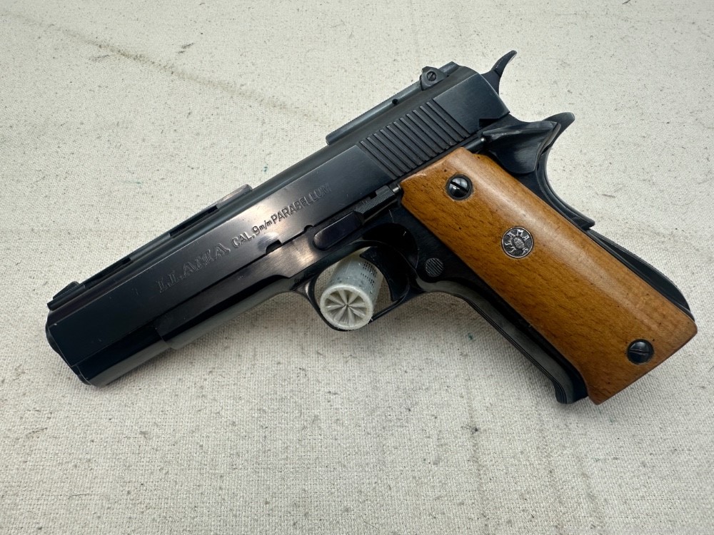 Llama 9mm Luger Semi Auto. Unfired??? Mfg. 1981-img-1