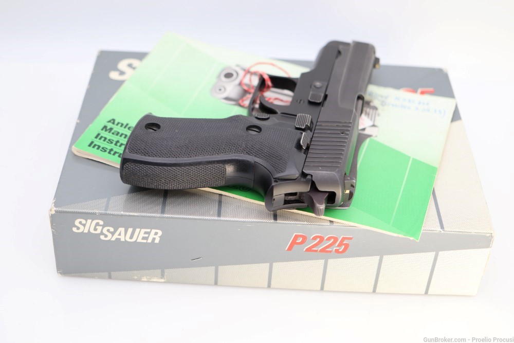 Sig Sauer P225 german made factory box spare magazine and manual -img-6
