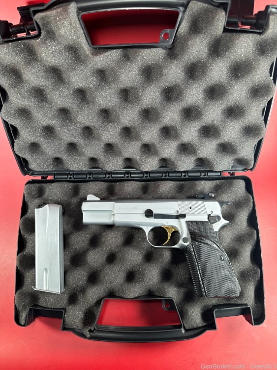 Browning Hi power, Silver Chrome, Gold Trigger, Adj Sights, 9mm Excellent -img-8