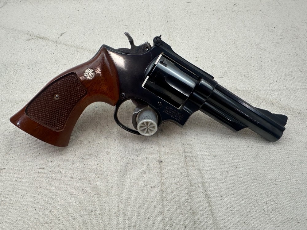 Smith & Wesson Model 19-5 .357 Magnum/.38 Special 1982 Mfg. NEAR NEW-img-1