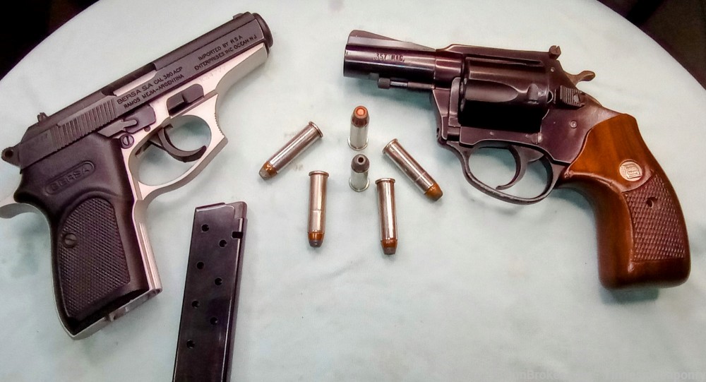 357 Magnum S&W Target Revolver & Nickel BERSA 380 Pocket Pistol Ruger H&R -img-2