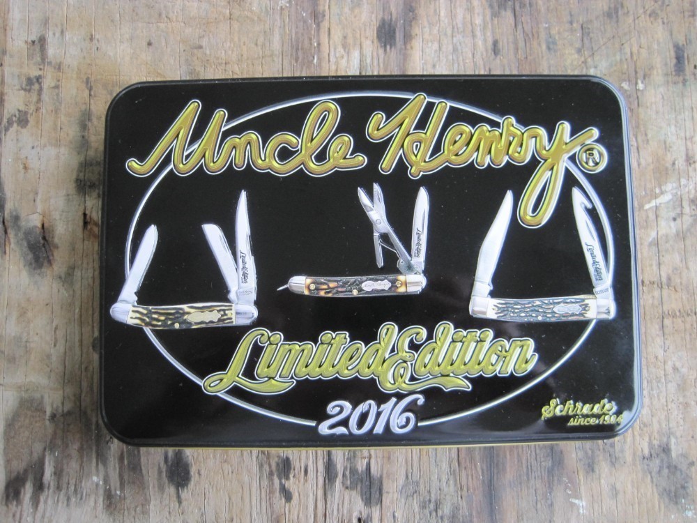 Uncle Henry's Limited Addition pocket knives-img-0