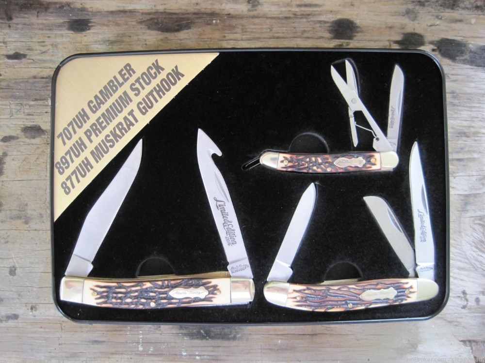 Uncle Henry's Limited Addition pocket knives-img-1