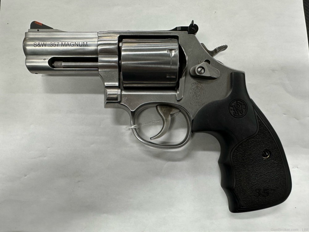 Smith & Wesson 686 Plus 7-Shot .357 3" Barrel-img-1