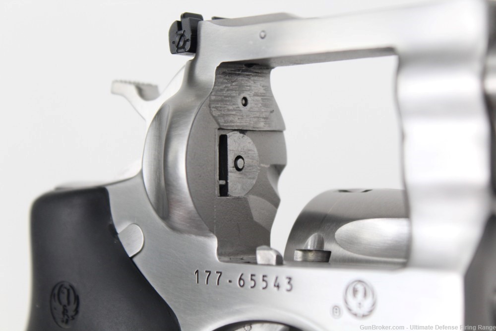 Excellent Ruger GP100 Stainless 357 Mag / 38 Spl with 6" Bbl Model 01707-img-9