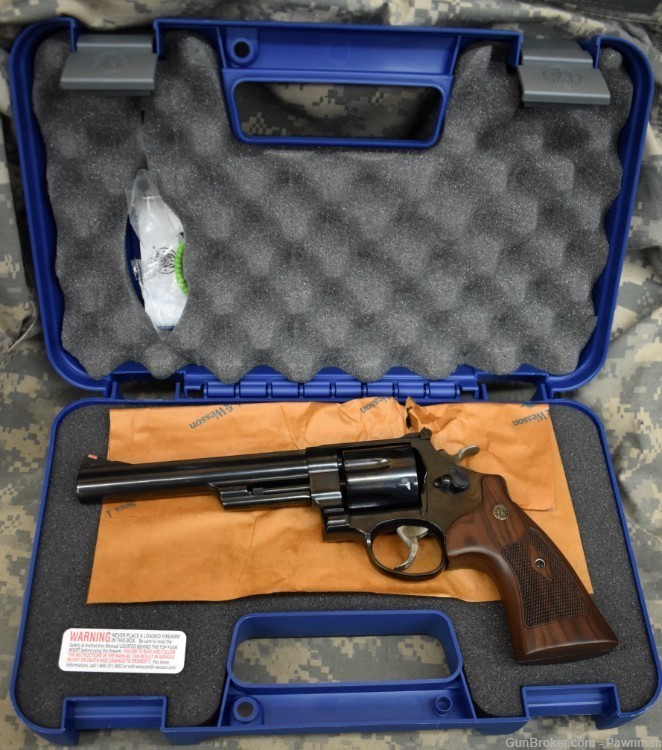 S&W 29-10 in 44 Mag w/wood case - NEW!-img-9