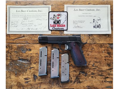 Les Baer Custom 1911 45acp Ultimate Master Combat pistol