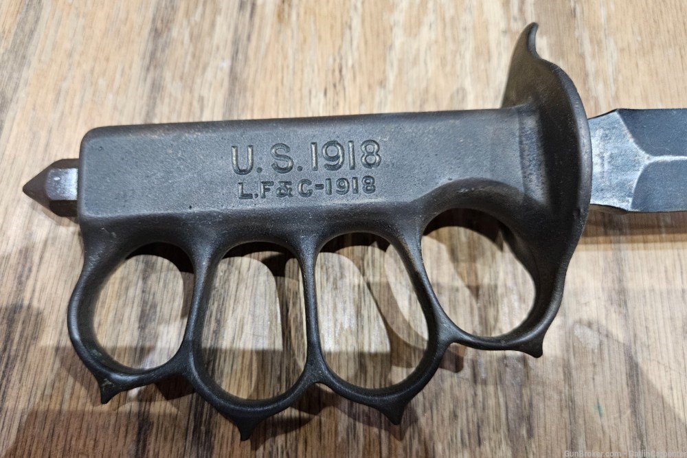 Original L F & C M1918 Trench Knife -img-0