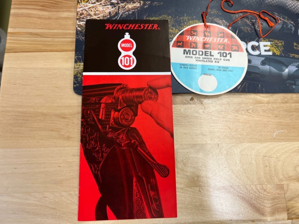 Winchester 101 information booklet and tag -img-0