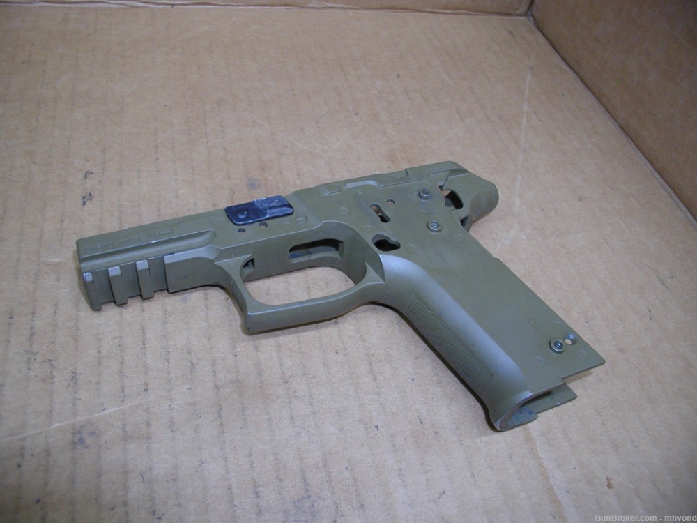 Sig Sauer P226 Air Pistol - Grip Frame, Metal-img-0