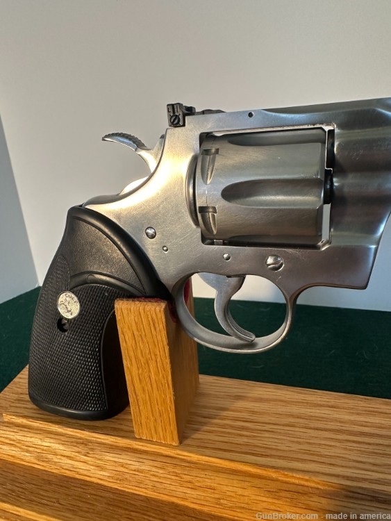 Colt python 6IN S/S BBL with box and case-img-1