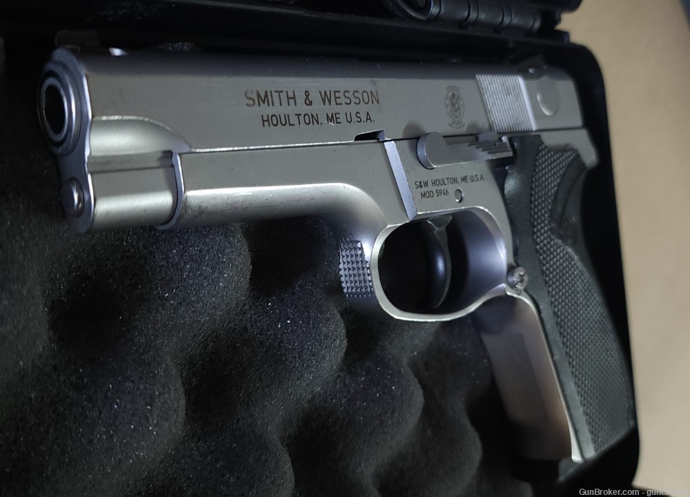 Smith & Wesson Model 5946 S&W Stainless 9mm SS DAO 4" Layaway-img-2