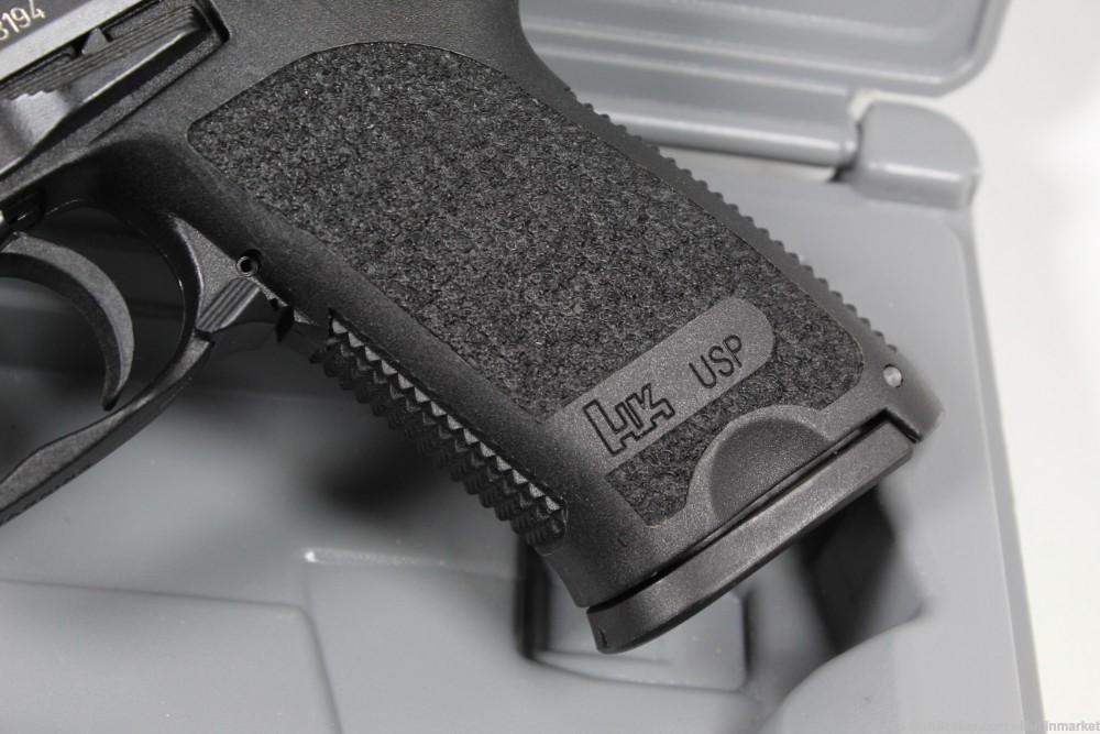Heckler & Koch HK USP 9mm DA / SA Pistol w/ Original Box-img-1