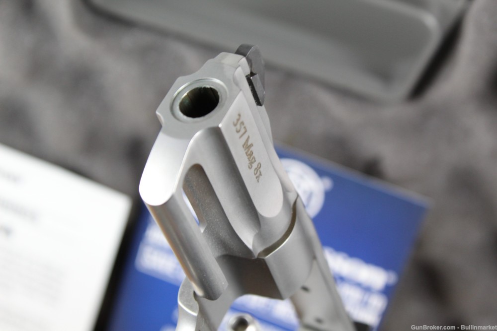 Smith and Wesson S&W 627 Performance Center .357 Magnum 8 Shot 2.62" Barrel-img-31