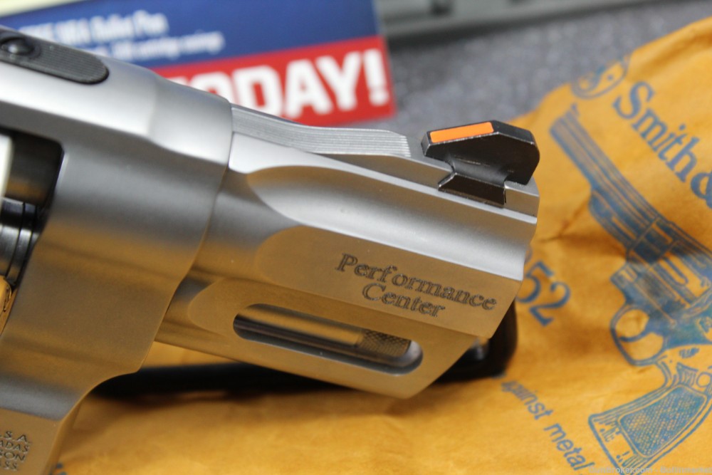 Smith and Wesson S&W 627 Performance Center .357 Magnum 8 Shot 2.62" Barrel-img-15