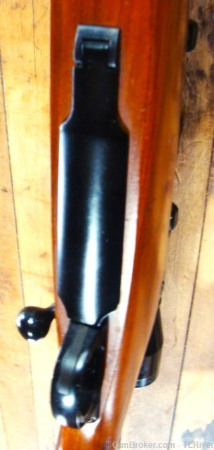 220 Swift Ruger 77 Hvy. Varmint Red Pad Tang Safety Leupoled 24X Ex Cond NR-img-12