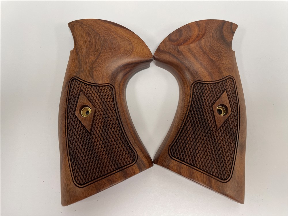 Altamont Wood Grips - S&W N Round Santos Rosewood Checkered BN-img-0