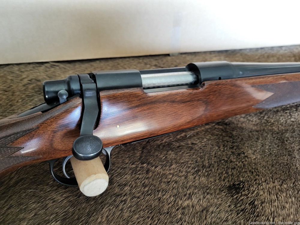 Remington Model 700 Classic .300 Savage-img-8