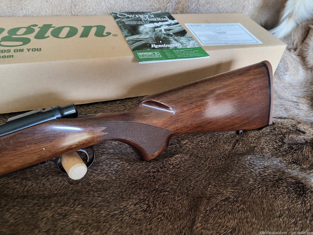 Remington Model 700 Classic .300 Savage-img-12