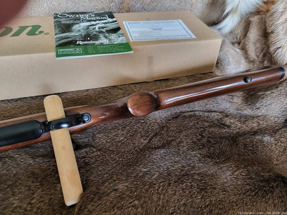 Remington Model 700 Classic .300 Savage-img-16