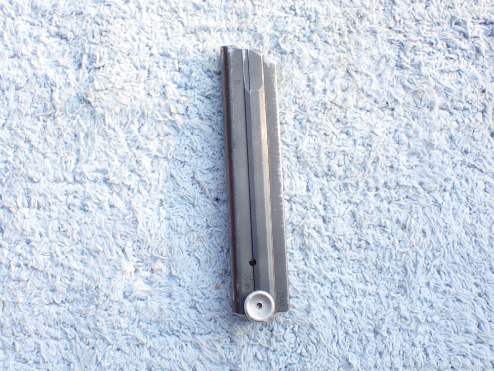GERMAN WWII LUGER P-08 fxo STRAIGHT WING EAGLE 37 9MM MAGAZINE #8062-img-3