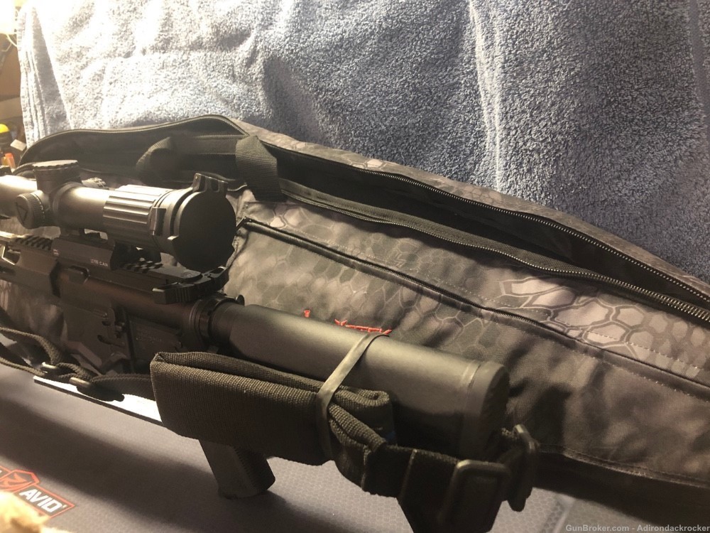 Ruger SFAR 16 in barrel,  Trijicon VCOG and Streamlight Pro weapon light -img-8