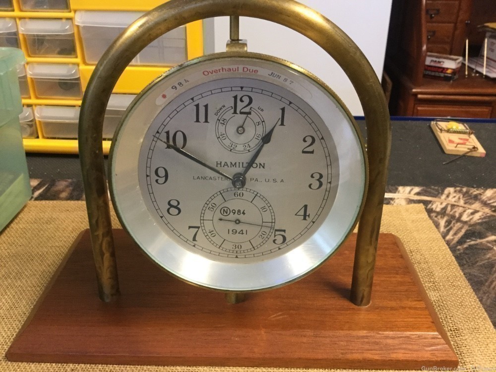 Vintage Hamilton WWII model 21 ship chronometer Nice!-img-1