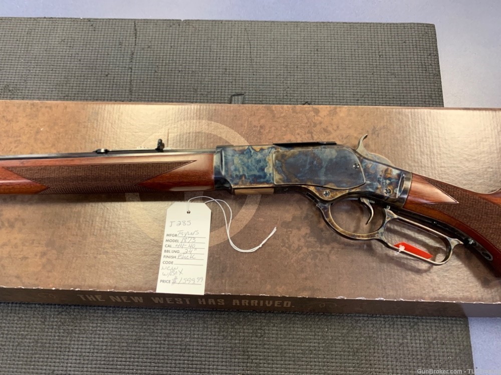 Taylor & Co 1873 Lever Action Rifle 44-40 Win  New with Box -img-5
