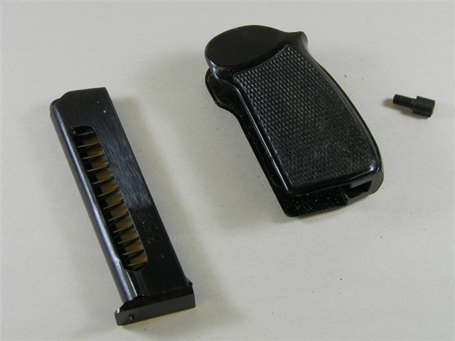 MAKAROV PISTOL MAGAZINE WITHOUT HUMP AND GRIP-img-0