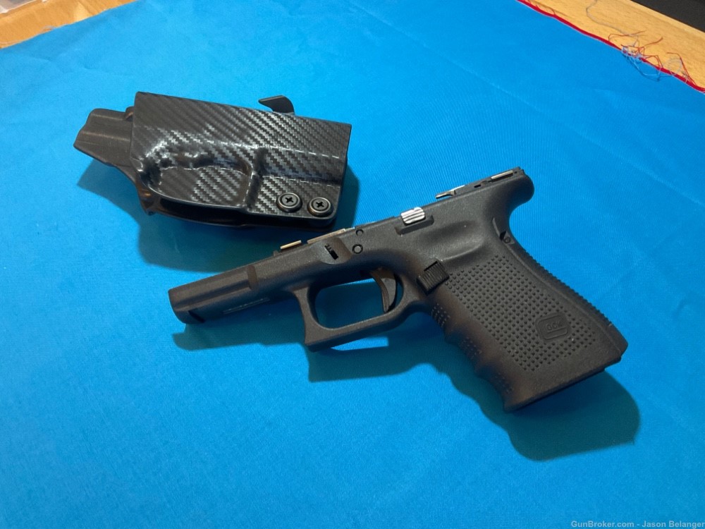 Glock 23 Gen 4 Complete Frame with Holster-img-2