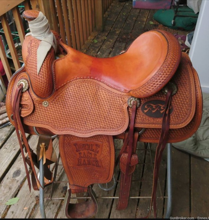 Genuine Ricotti Saddle / Western / Ranch / Roper-img-0