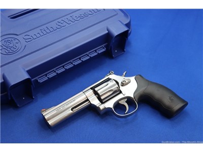 Smith & Wesson S&W Model 686 PLUS Revolver 357MAG 7RD 4" Stainless 164194