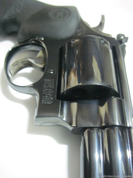 S&W 29 .44 Mag Classic Hunter, Blued, Full lug, Unfluted Cylinder,1 of 5000-img-17