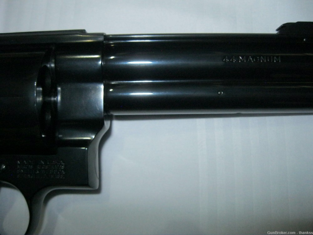 S&W 29 .44 Mag Classic Hunter, Blued, Full lug, Unfluted Cylinder,1 of 5000-img-15