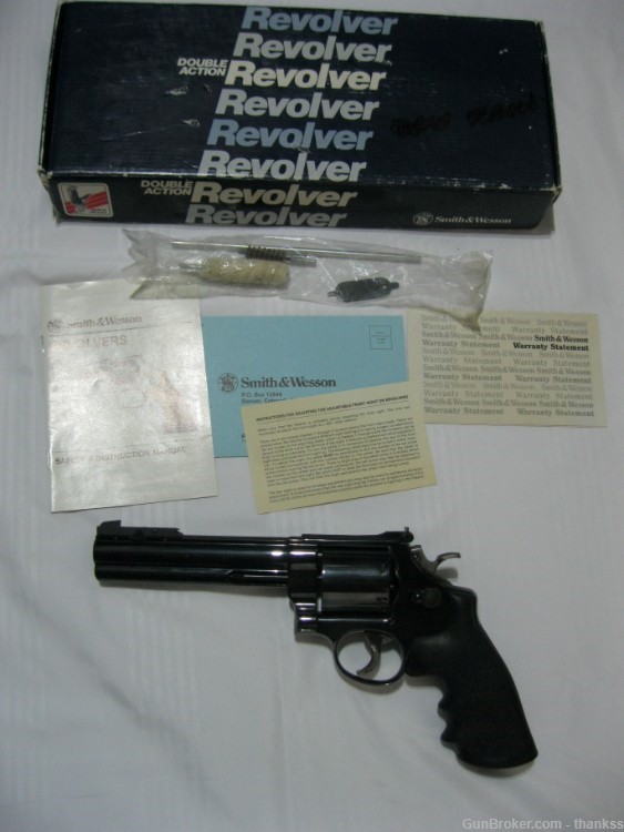 S&W 29 .44 Mag Classic Hunter, Blued, Full lug, Unfluted Cylinder,1 of 5000-img-5